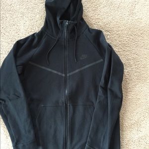 Men’s Nike tech fleece zip up hoodie large black